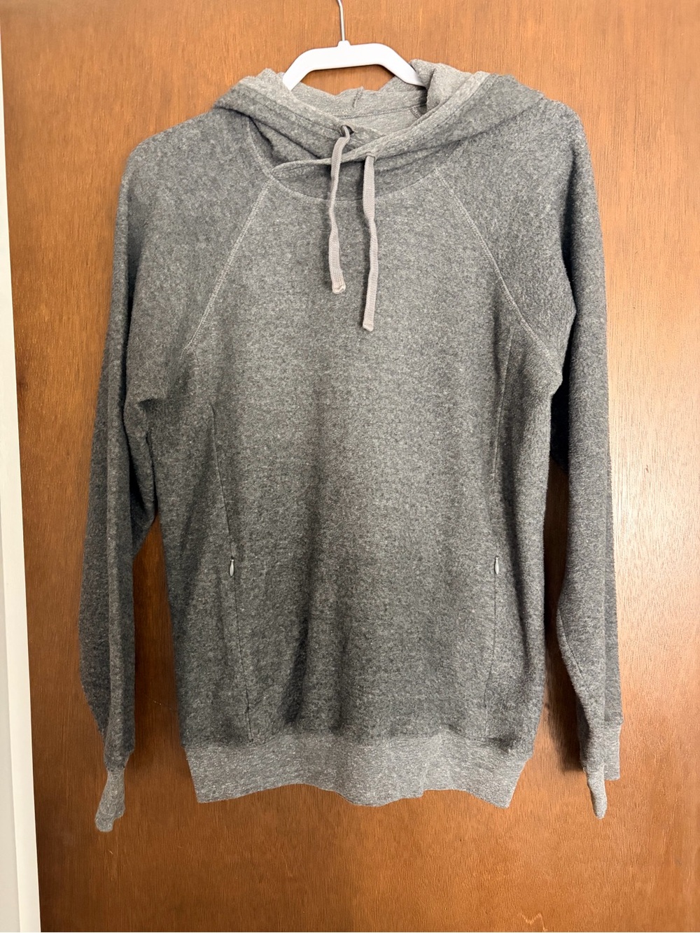 ALO Yoga Gray Hooded Pullover Sweatshirt